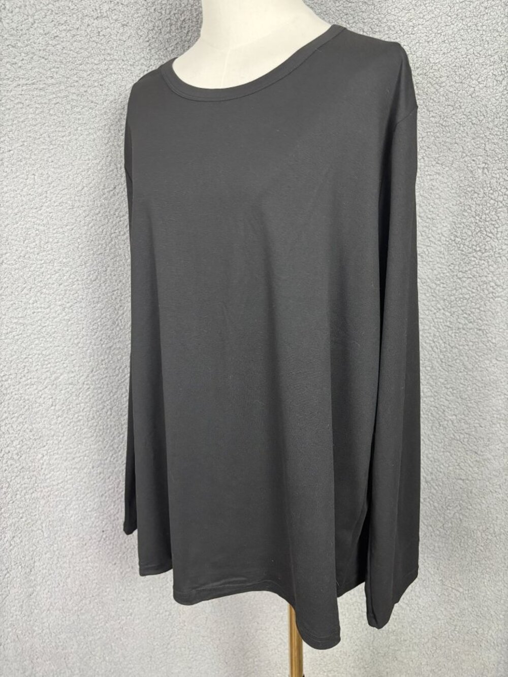 Linkdeer Women's 3XL Plus Size Black Long Sleeve Crewneck T-Shirt 3XL NWT's. - Picture 3 of 7